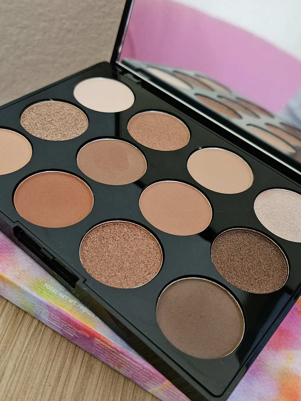 Laura Geller - The Wearables Eyeshadow & Blush Set - Picture 2 of 3